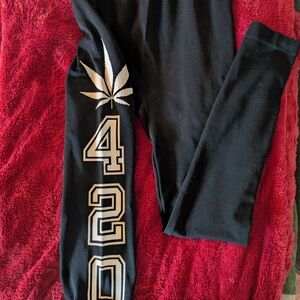 Black 420 Graphic Leggings